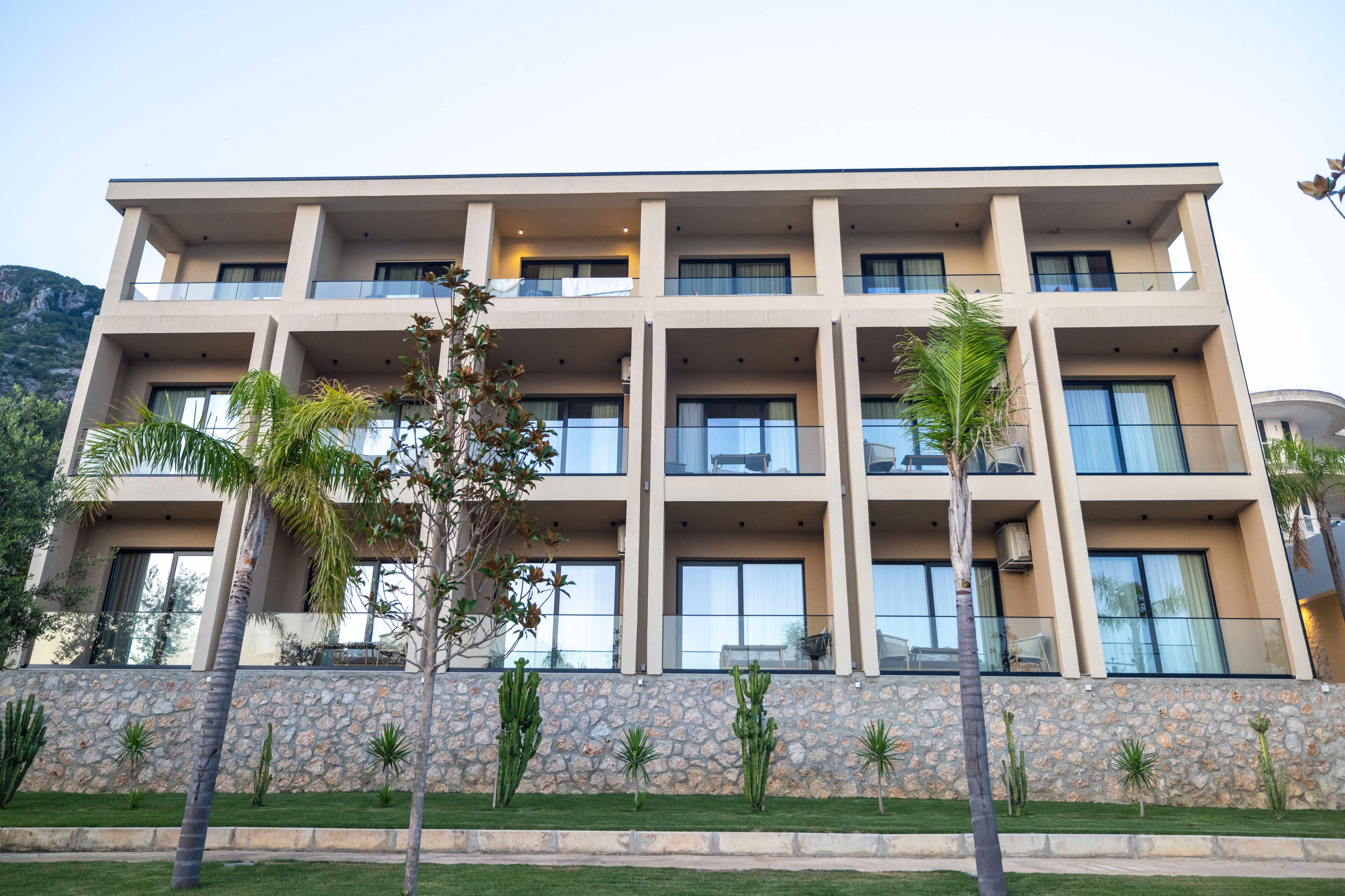 Aurum Hotel Palase | View from outside